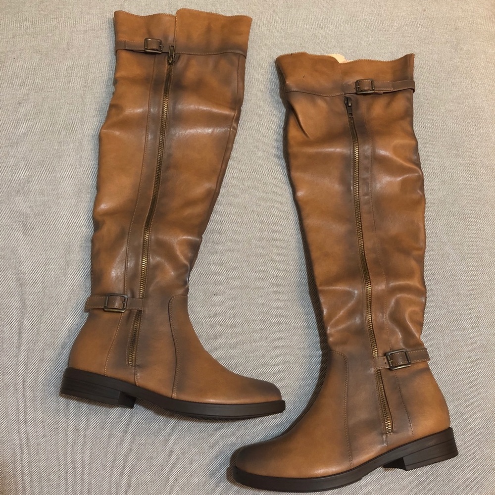 NIB Chase & Chloe Maggy high knee boot